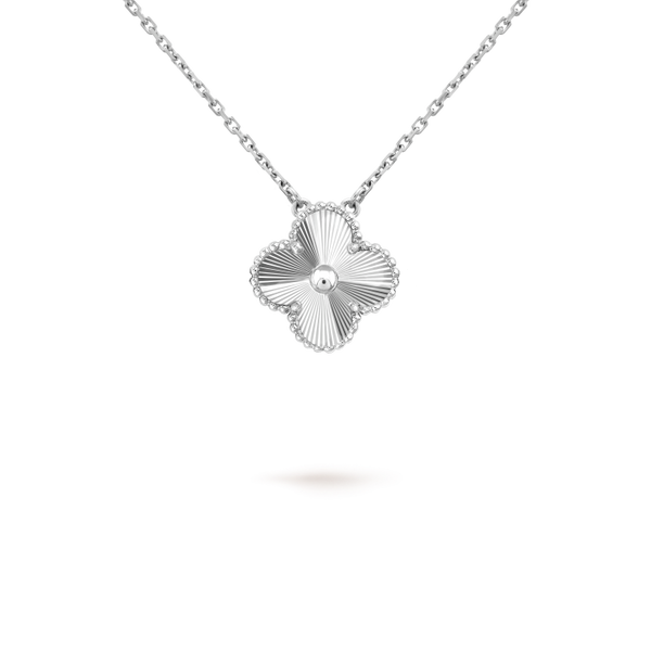 ˇTrend JewelryˇCLOVER 15MM LASER NECKLACE SILVER