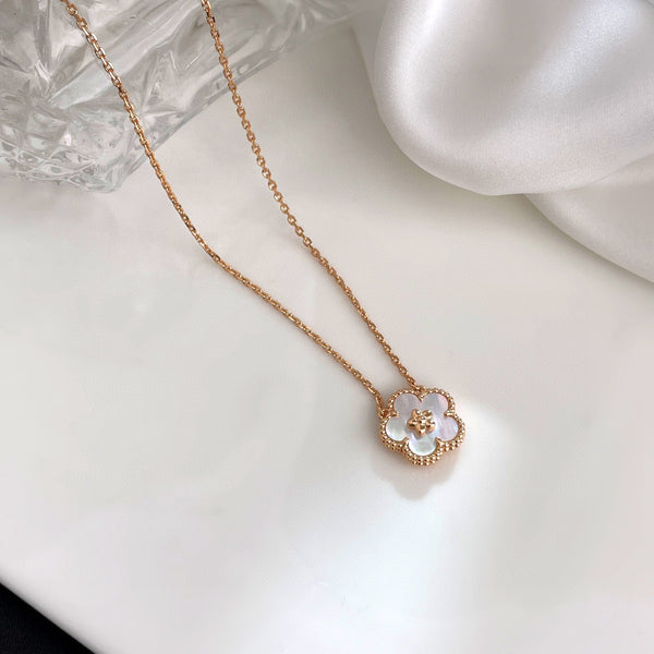 ˇTrend JewelryˇLUCKY  WHITE MOP  PLUM BLOSSOM NECKLACE